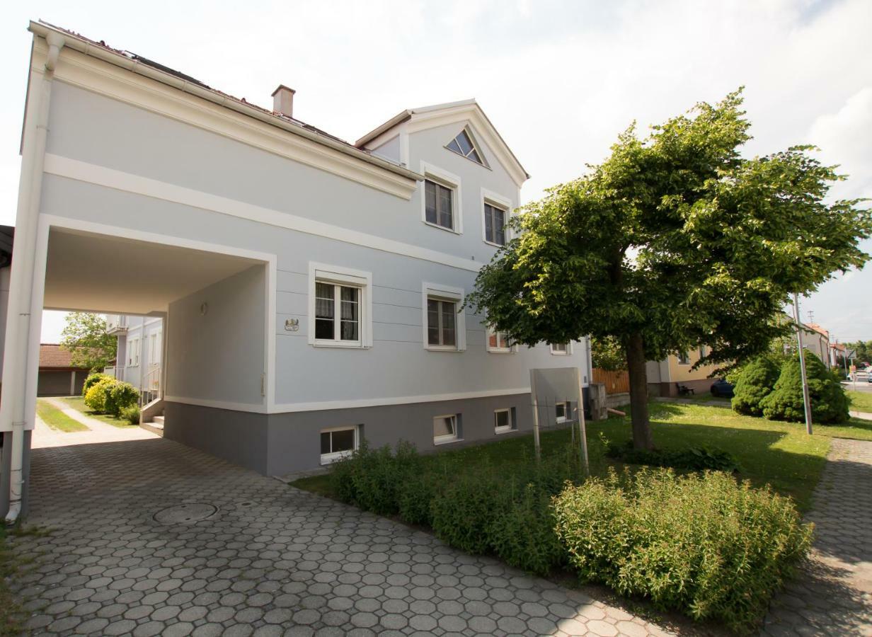 Appartement Berni Strebersdorf Exterior photo