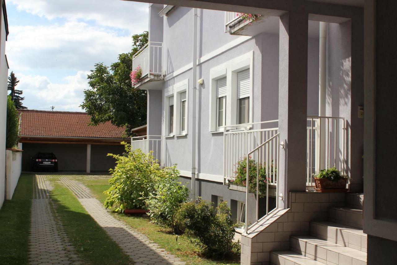 Appartement Berni Strebersdorf Exterior photo